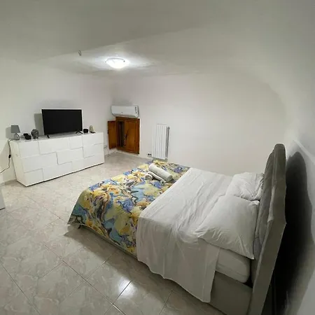 Casa Sul Viale Degli Studenti Gæstehus Lecce