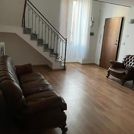 Casa Sul Viale Degli Studenti 게스트하우스 레체